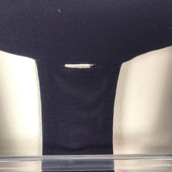 Lululemon- Scoop Neck Tank Deep Plum size: 6 - Picture 3 of 8